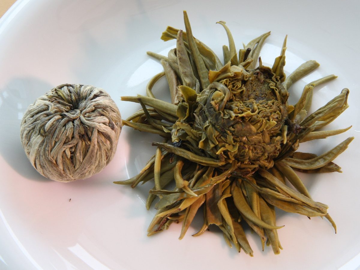Gong Mei tea — loose leaves
